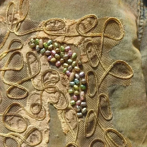 Beautiful  detailed Jeans - Picture 2 of 9